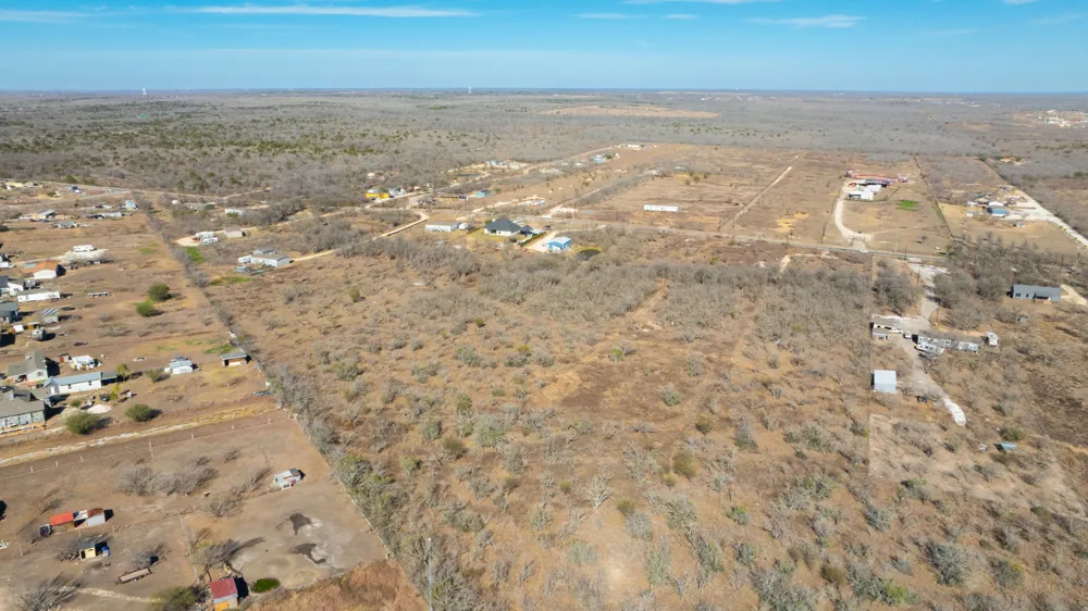 3991 Barth Road Lockhart, TX 78644