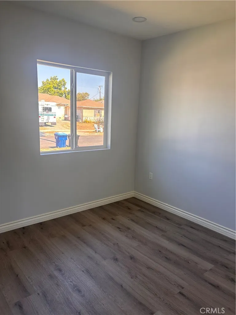 10133 Kester San Fernando, CA 91345