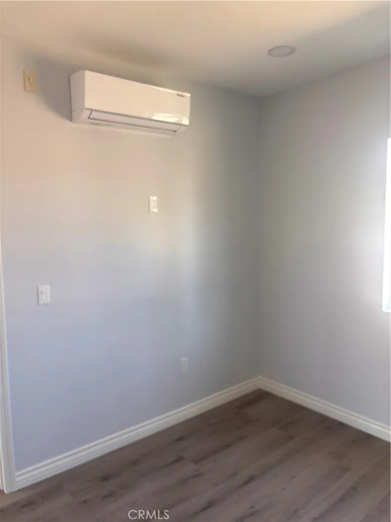 10133 Kester San Fernando, CA 91345