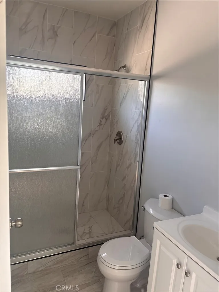 10133 Kester San Fernando, CA 91345