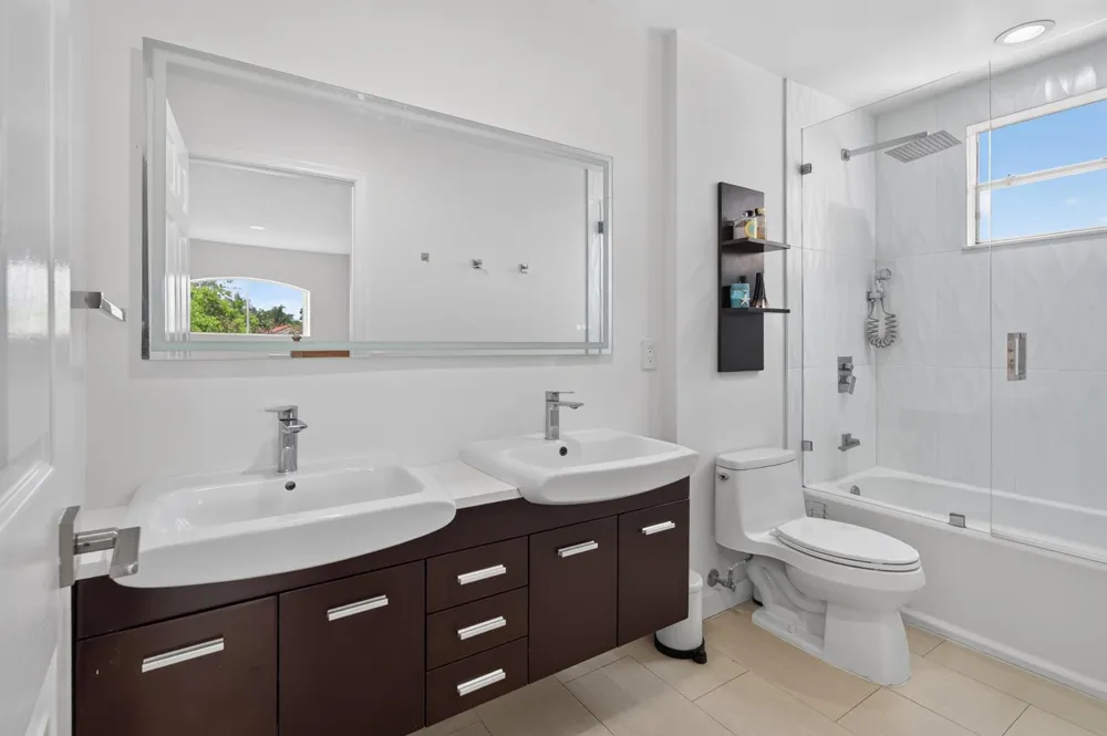 229 E Bayridge Drive Weston, FL 33326