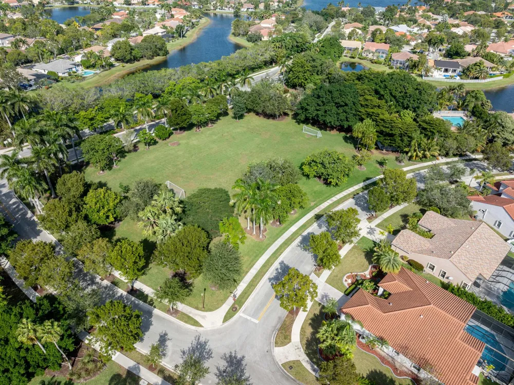 229 E Bayridge Drive Weston, FL 33326