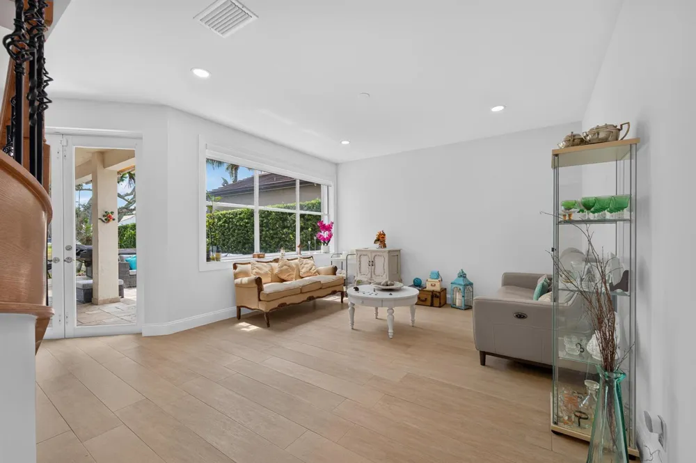 229 E Bayridge Drive Weston, FL 33326