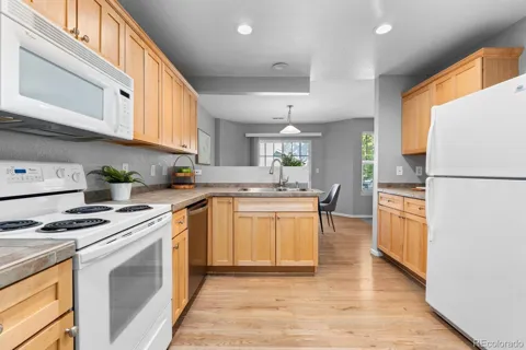 8019 S Kittredge Court
