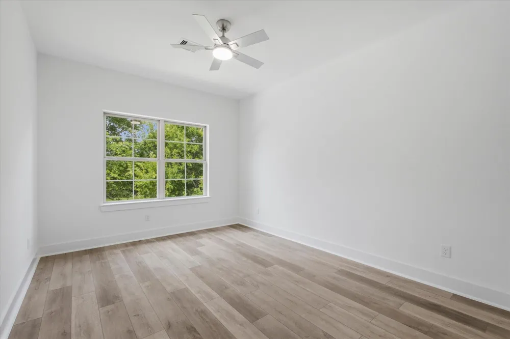 707 S Iowa Street La Porte, TX 77571