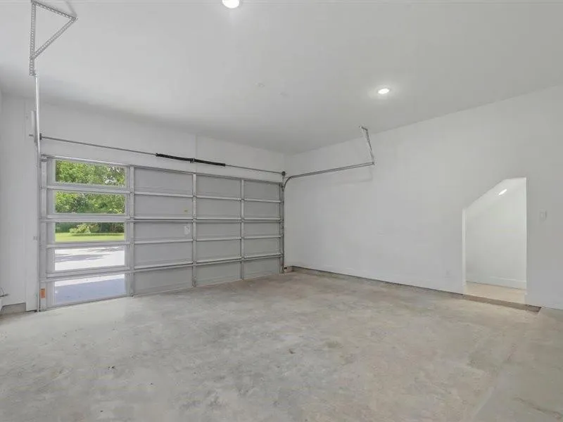707 S Iowa Street La Porte, TX 77571