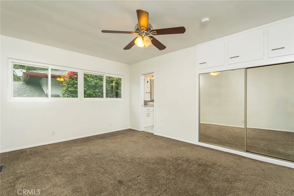 3316 Mills Avenue La Crescenta, CA 91214