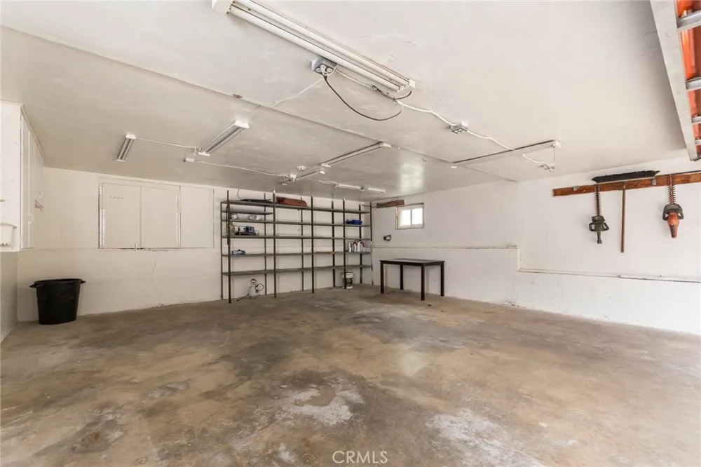 3316 Mills Avenue La Crescenta, CA 91214