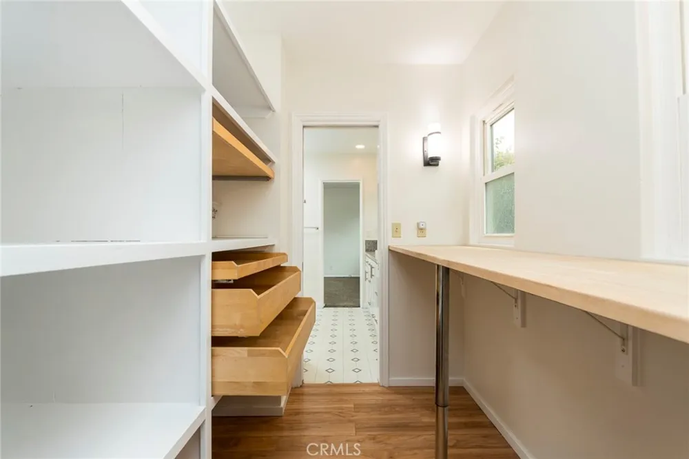 3316 Mills Avenue La Crescenta, CA 91214