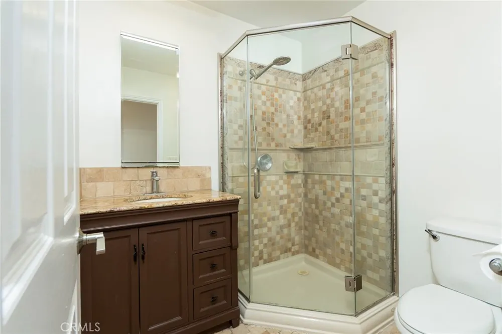 3316 Mills Avenue La Crescenta, CA 91214