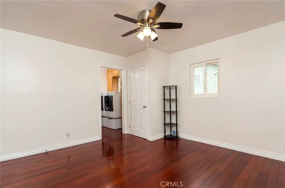 3316 Mills Avenue La Crescenta, CA 91214