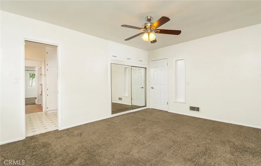 3316 Mills Avenue La Crescenta, CA 91214