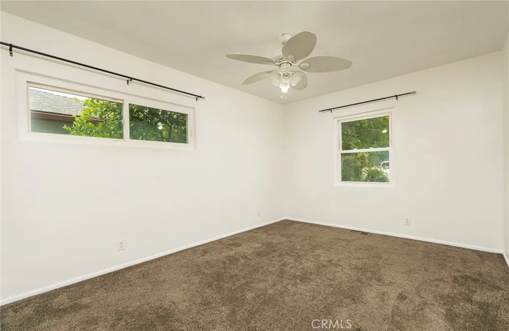 3316 Mills Avenue La Crescenta, CA 91214