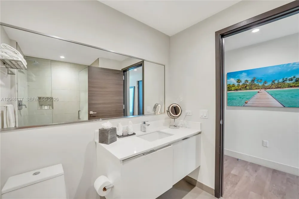 777 Ocean Dr #S314 Hollywood, FL 33019