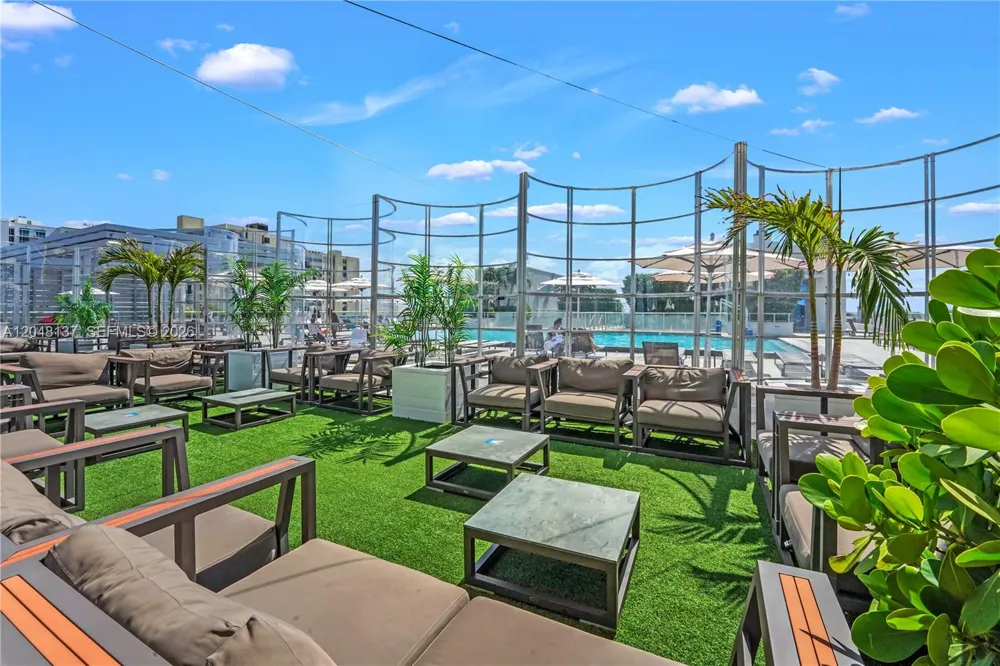 777 Ocean Dr #S314 Hollywood, FL 33019