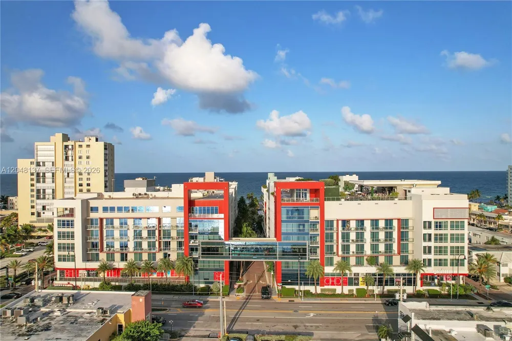 777 Ocean Dr #S314 Hollywood, FL 33019