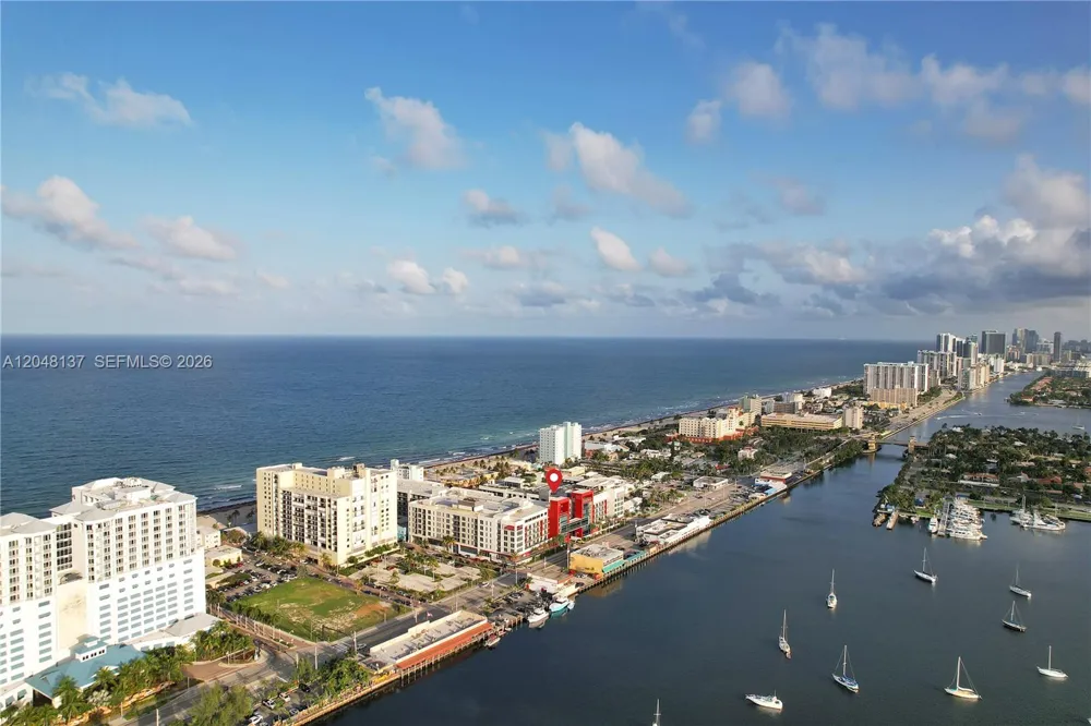 777 Ocean Dr #S314 Hollywood, FL 33019