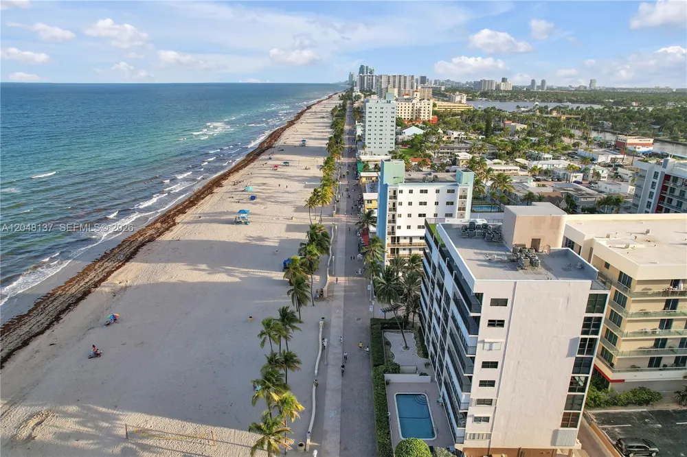 777 Ocean Dr #S314 Hollywood, FL 33019