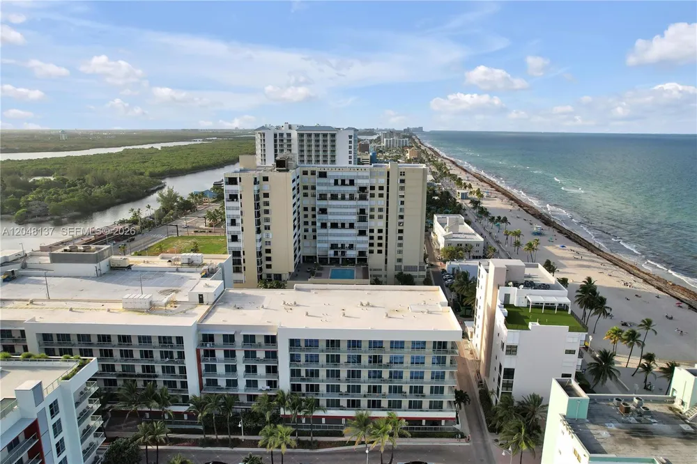 777 Ocean Dr #S314 Hollywood, FL 33019