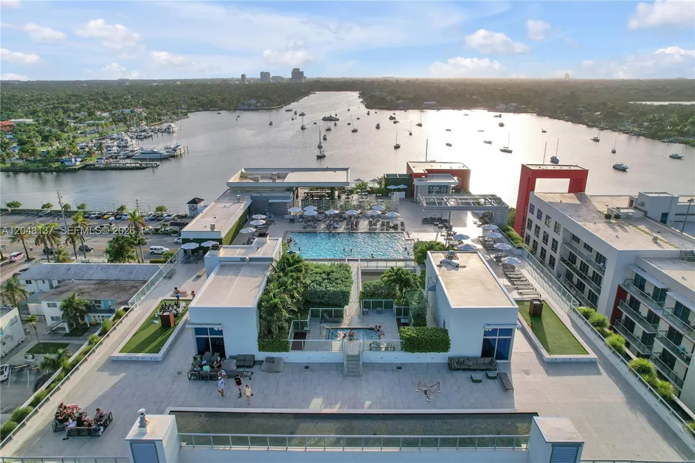 777 Ocean Dr #S314 Hollywood, FL 33019