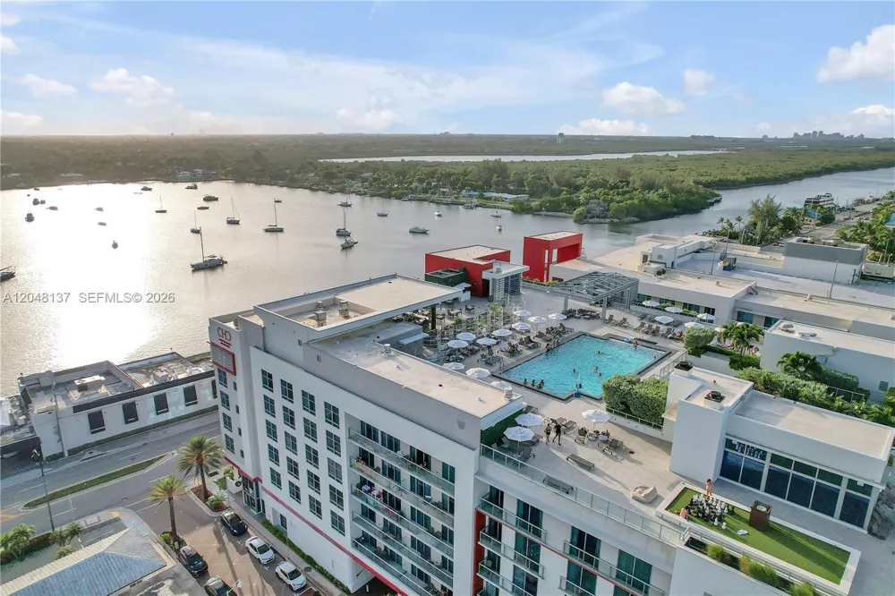 777 Ocean Dr #S314 Hollywood, FL 33019