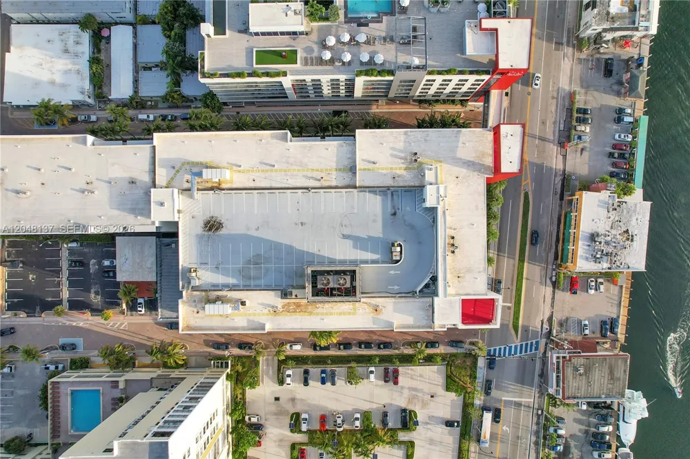 777 Ocean Dr #S314 Hollywood, FL 33019