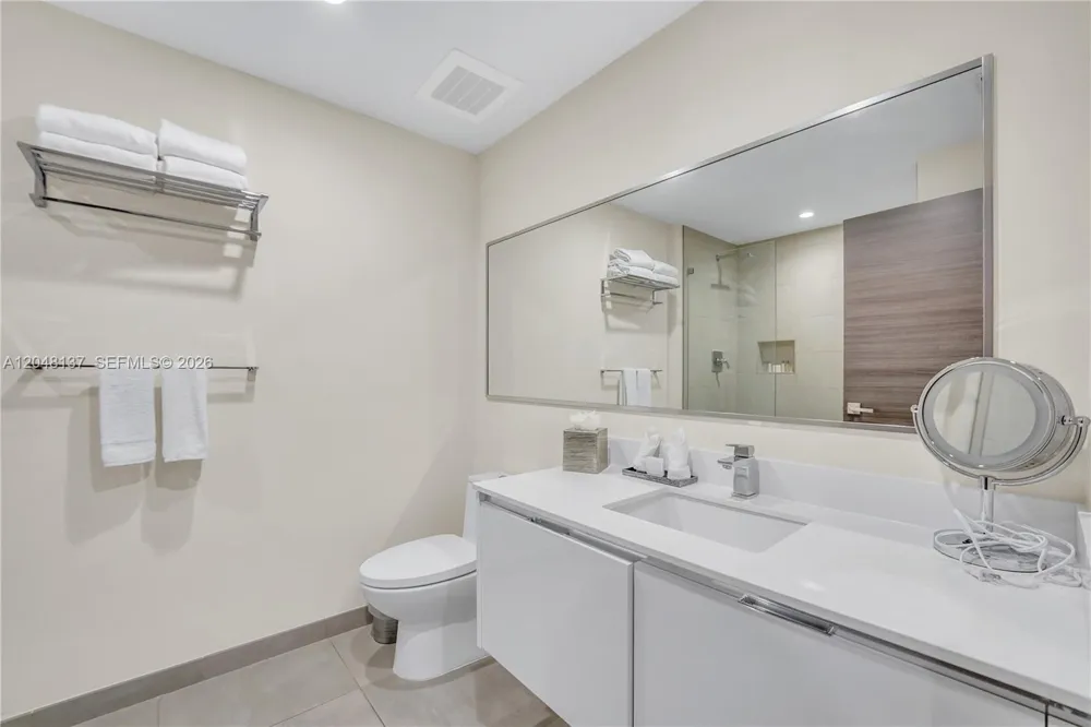 777 Ocean Dr #S314 Hollywood, FL 33019