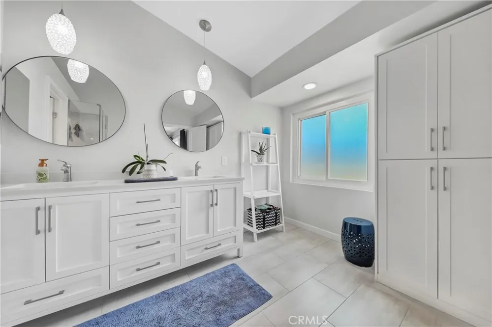 197 Desert Falls E Palm Desert, CA 92211