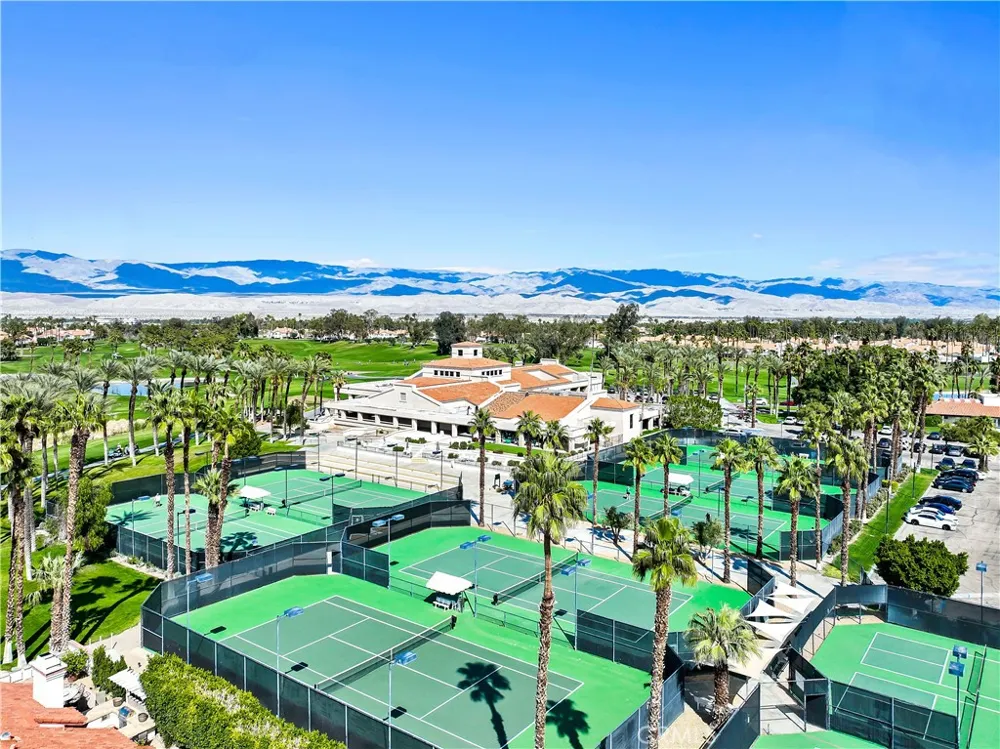 197 Desert Falls E Palm Desert, CA 92211