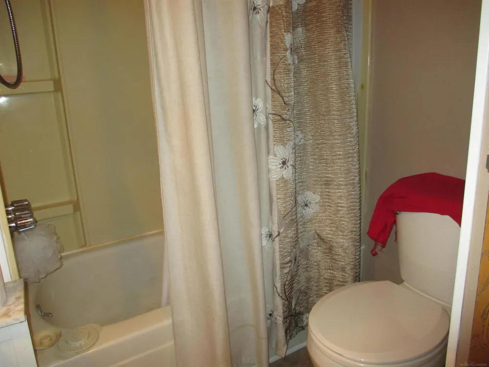 43310 Summit Street Harrison Charter Township, MI 48045