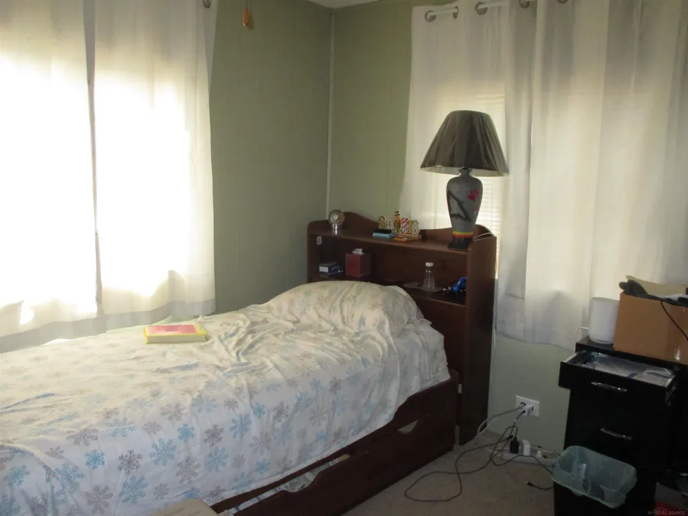 43310 Summit Street Harrison Charter Township, MI 48045
