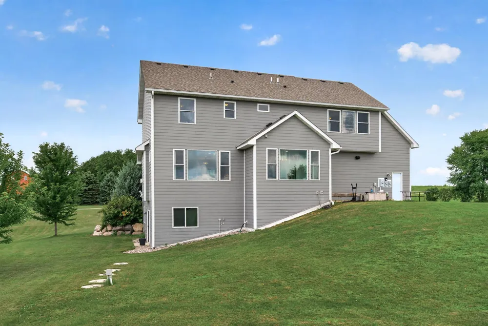3350 Nugent Avenue SW Cokato, MN 55321