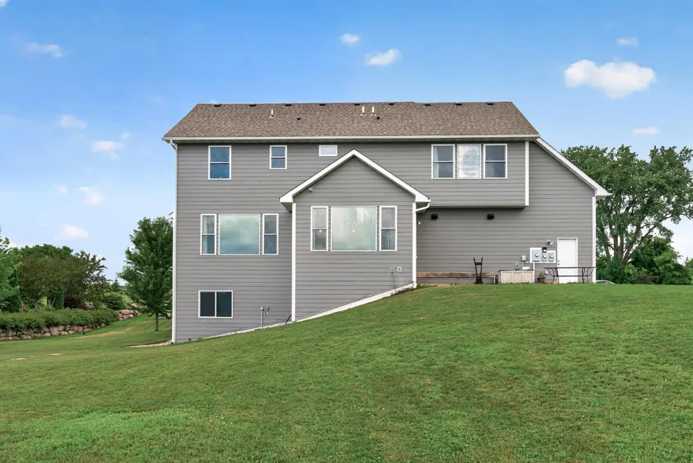 3350 Nugent Avenue SW Cokato, MN 55321