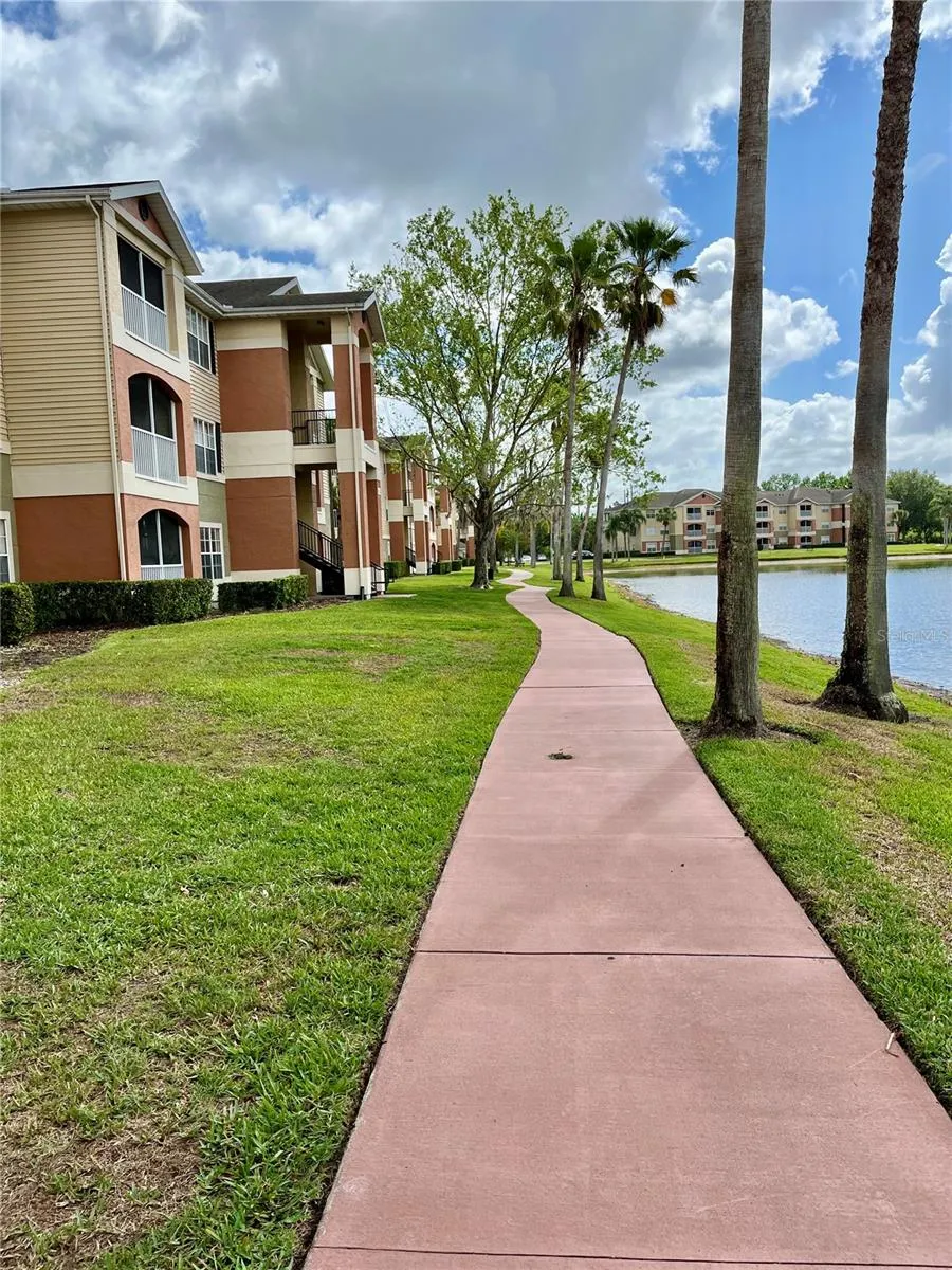 1939 SUMMER CLUB APT DRIVE #315 Oviedo, FL 32765
