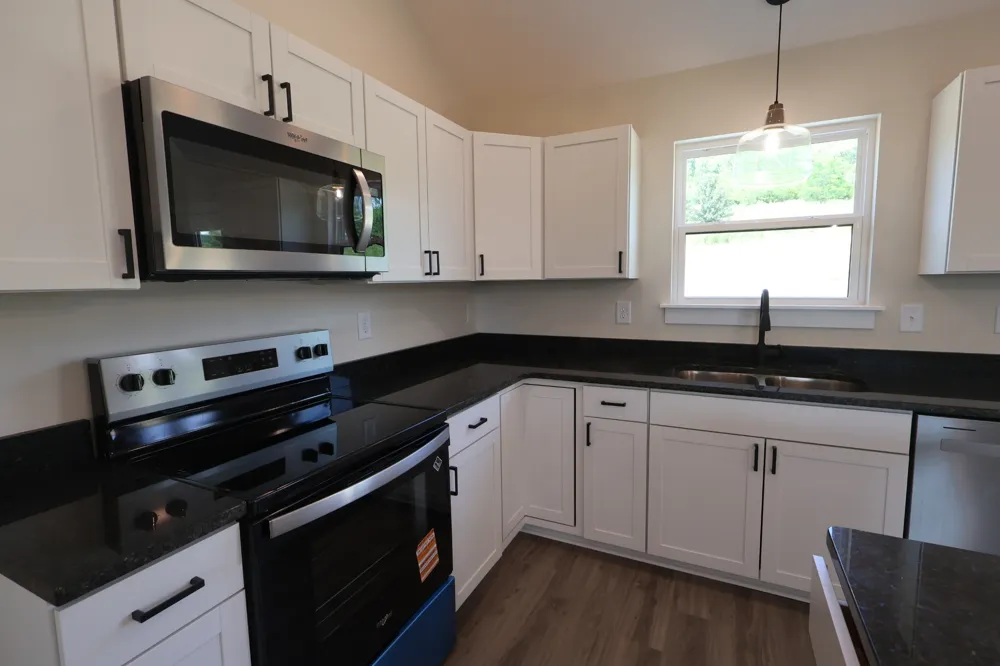 817 Smith Bend Ln Gainesboro, TN 38562