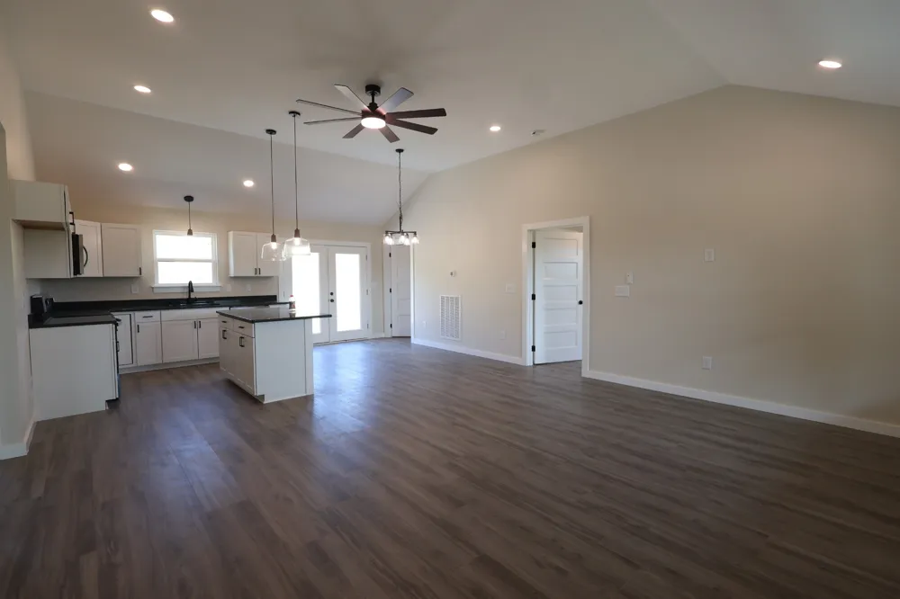 817 Smith Bend Ln Gainesboro, TN 38562
