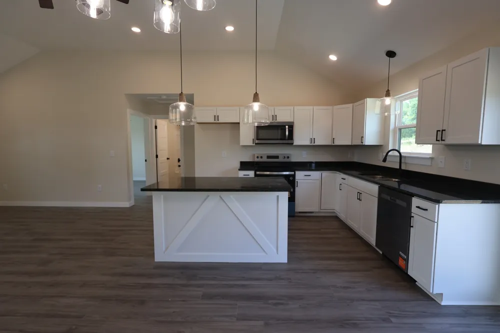 817 Smith Bend Ln Gainesboro, TN 38562