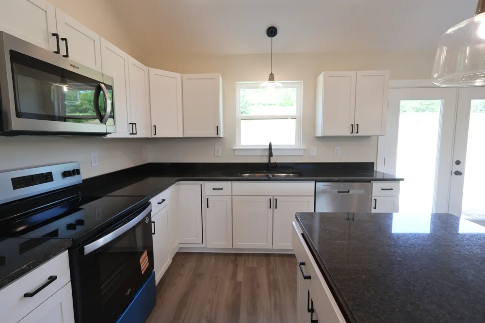 817 Smith Bend Ln Gainesboro, TN 38562