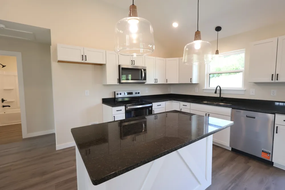 817 Smith Bend Ln Gainesboro, TN 38562
