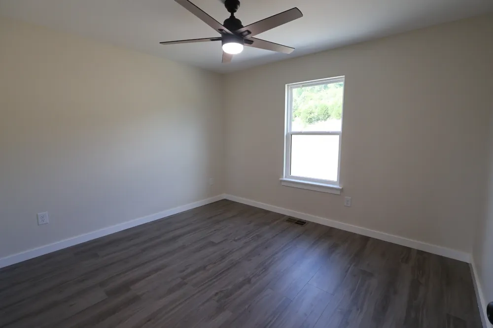 817 Smith Bend Ln Gainesboro, TN 38562