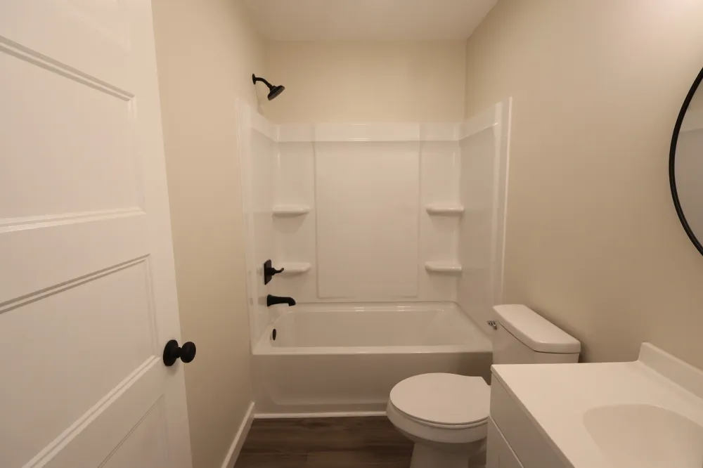 817 Smith Bend Ln Gainesboro, TN 38562