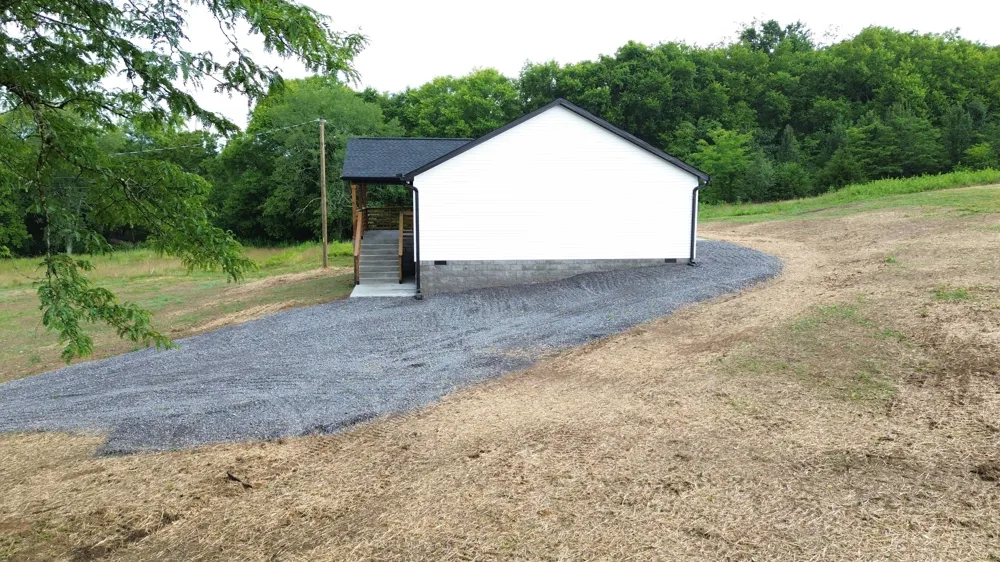 797 Smith Bend Ln Gainesboro, TN 38562