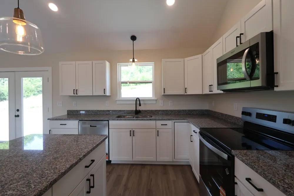 797 Smith Bend Ln Gainesboro, TN 38562