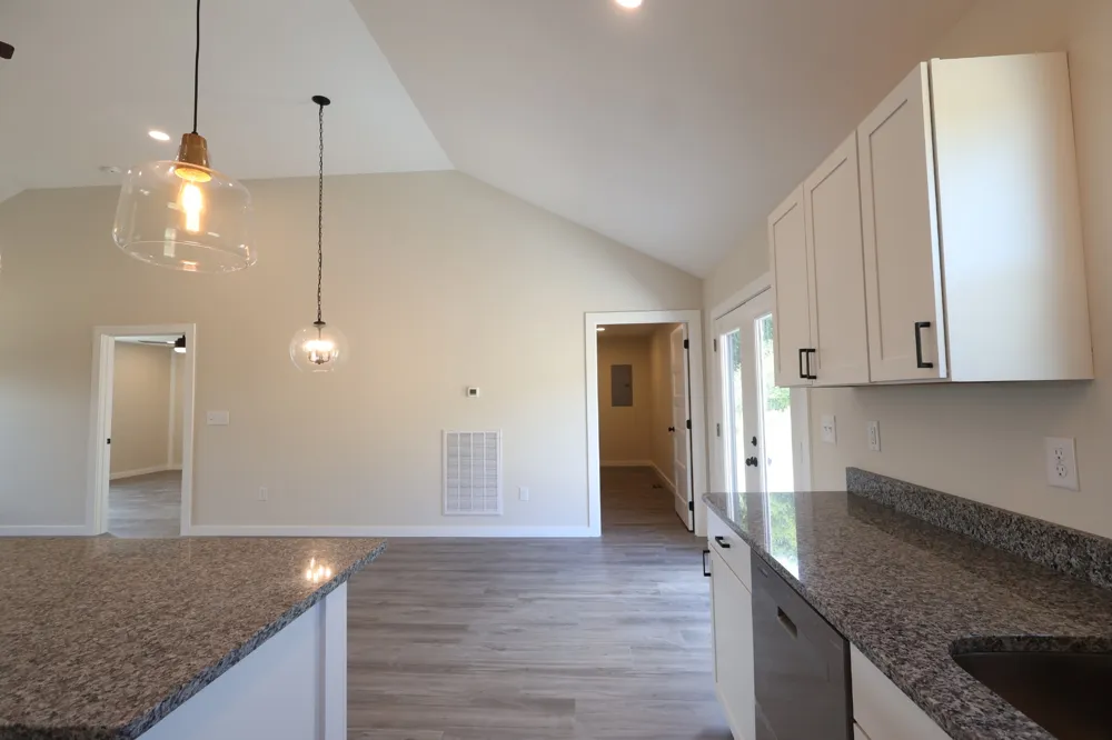 797 Smith Bend Ln Gainesboro, TN 38562