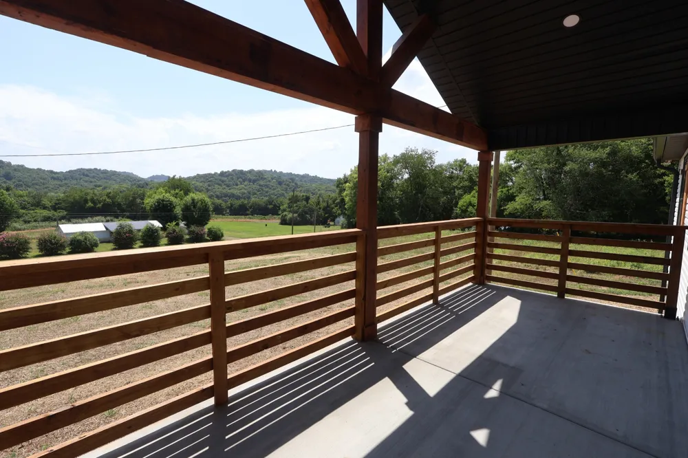 797 Smith Bend Ln Gainesboro, TN 38562