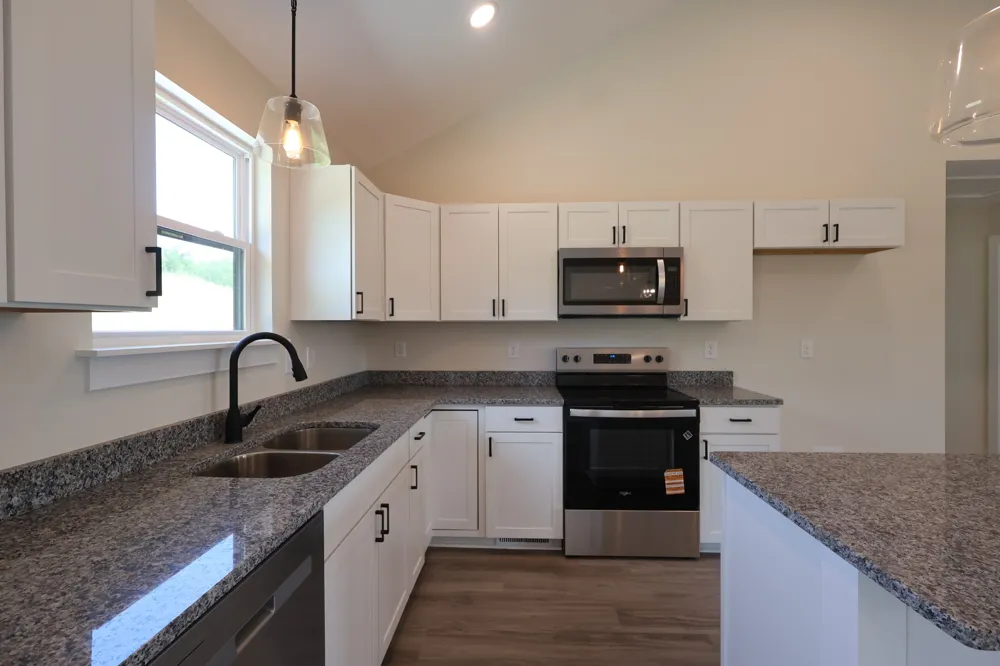 797 Smith Bend Ln Gainesboro, TN 38562