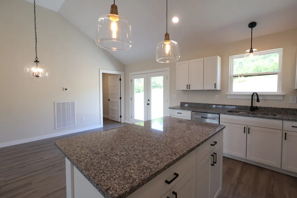 797 Smith Bend Ln Gainesboro, TN 38562