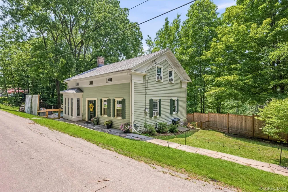 57 Parsonage Road Cochecton, NY 12726
