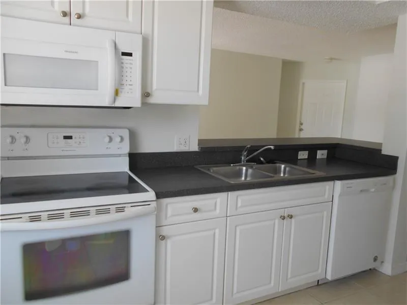 9620 NW 2nd Street #7-201 Pembroke Pines, FL 33024