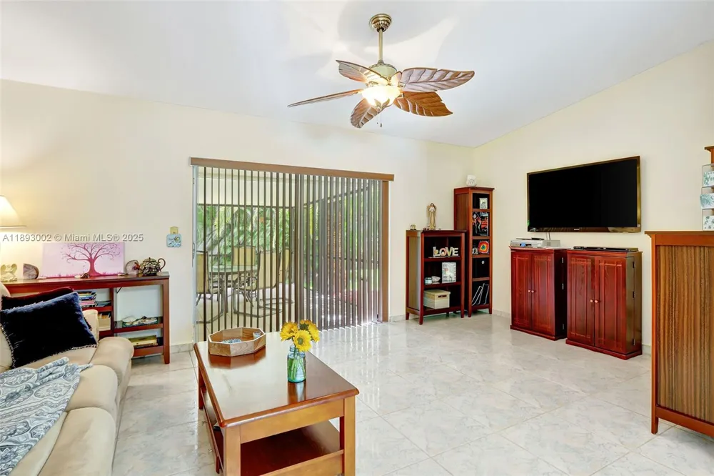 18045 SW 87th Ct Palmetto Bay, FL 33157